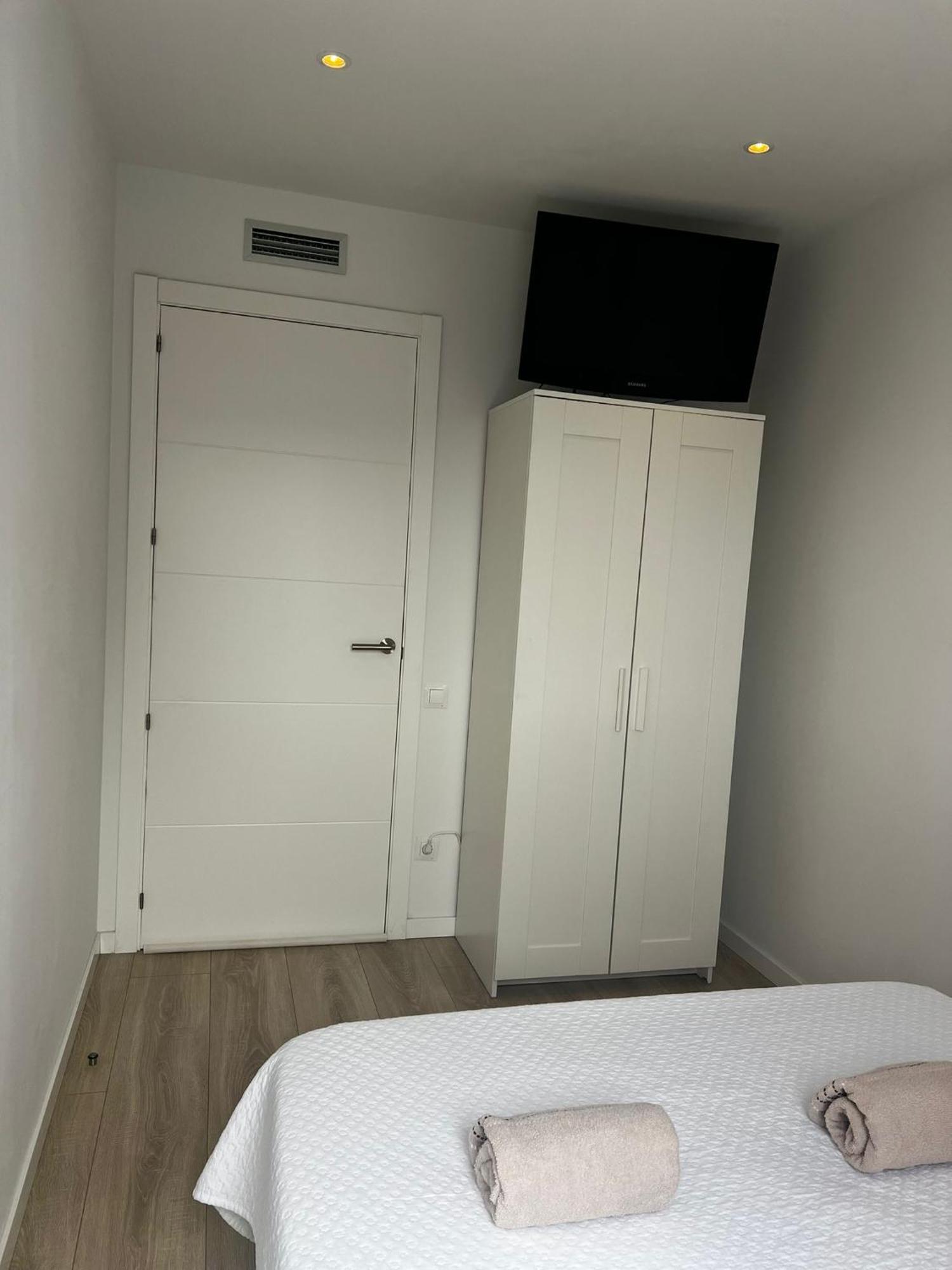 Confortable Habitacion Doble - 2 Sant Adria de Besos Exterior photo